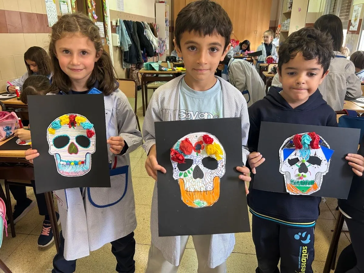 Foto 4 - Magia y misterio llenan los pasillos del colegio San Juan Bosco por Halloween