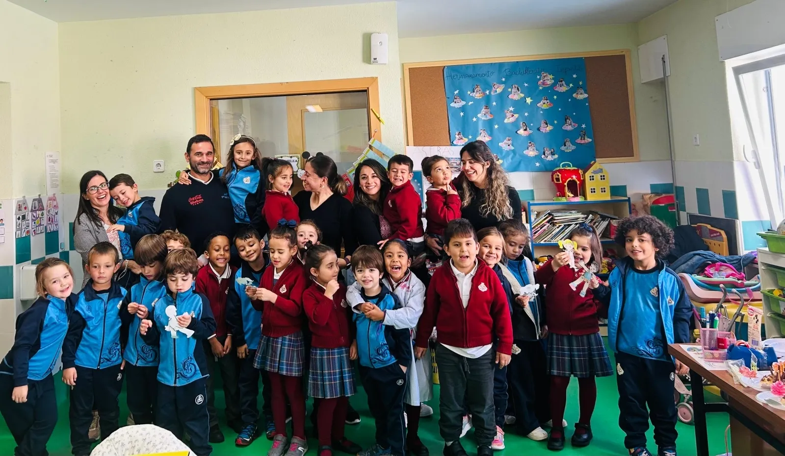 Foto 8 - FOTOS | El Colegio San Juan Bosco une a familias y alumnos en un taller de cocina sobre el oto&ntilde;o