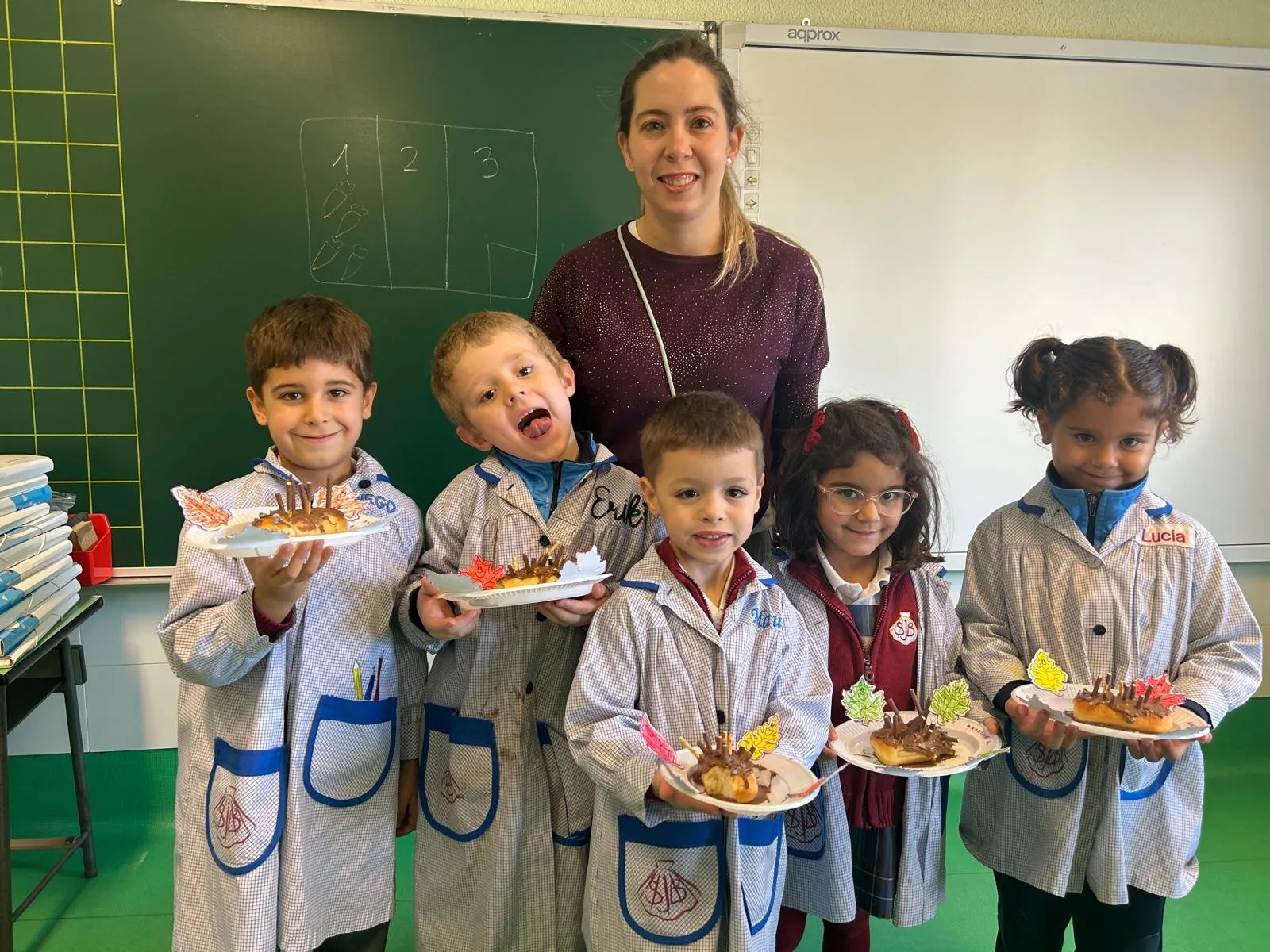 Foto 7 - FOTOS | El Colegio San Juan Bosco une a familias y alumnos en un taller de cocina sobre el oto&ntilde;o