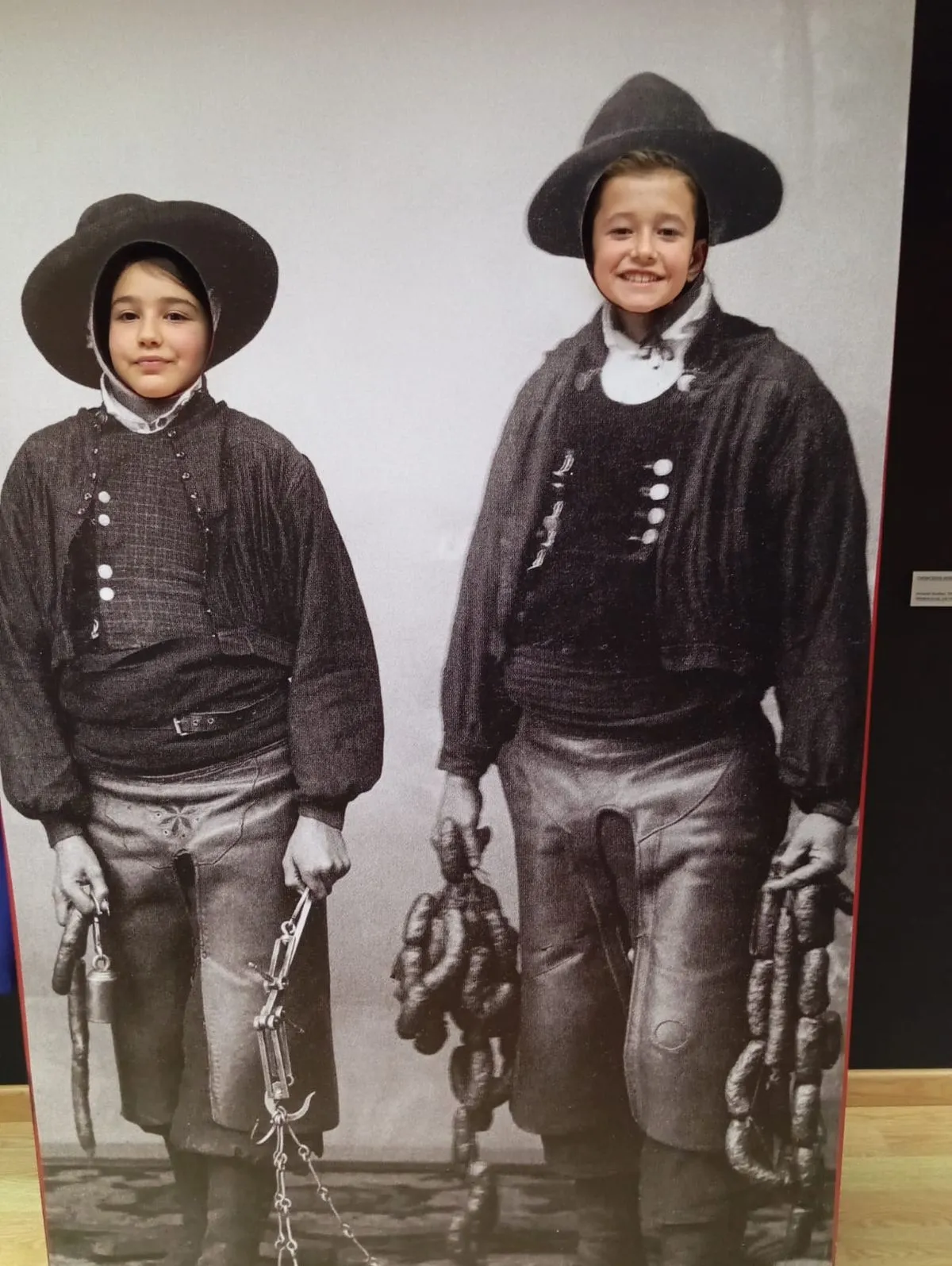 Foto 5 - Alumnos del colegio San Juan Bosco reviven la historia del comercio salmantino