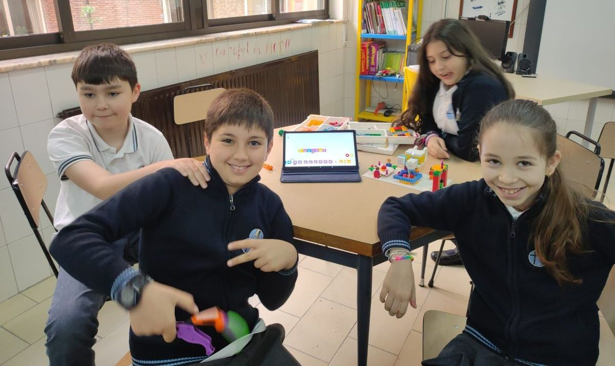 El Colegio Santísima Trinidad de Salamanca impulsa el pensamiento computacional y la formación tecnológica 