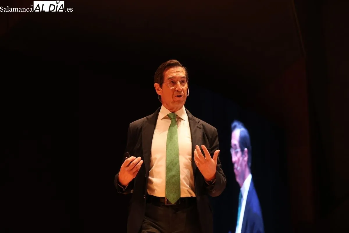 Conferencia de Mario Alonso Puig en el Palacio de Congresos de Salamanca, organizada por Baja Rural. Foto: David Sañudo