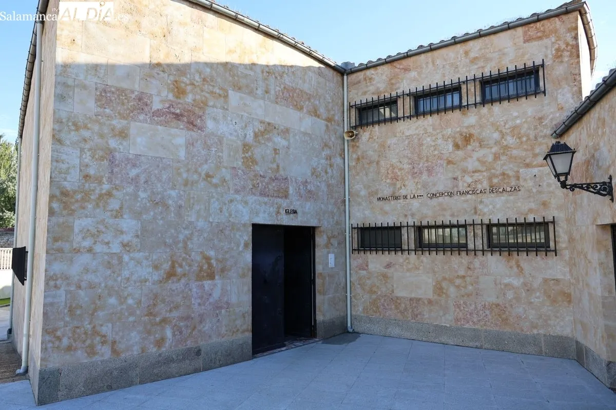Inauguración de la placa DOCOMO en el Convento del Rollo. Foto de David Sañudo