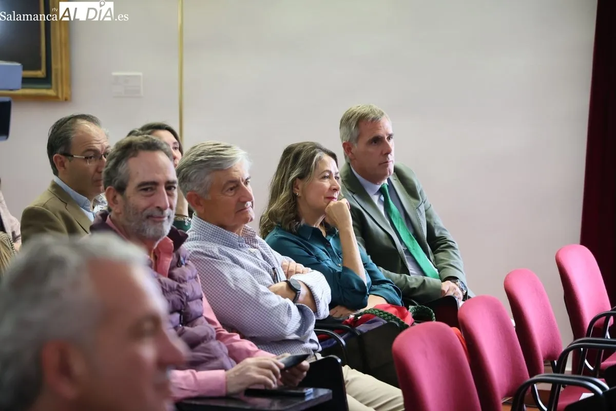 La ministra de Juventud e Infancia, Sira Rego, participó en la inauguración de dos Másteres en la Universidad de Salamanca. Foto de David Sañudo