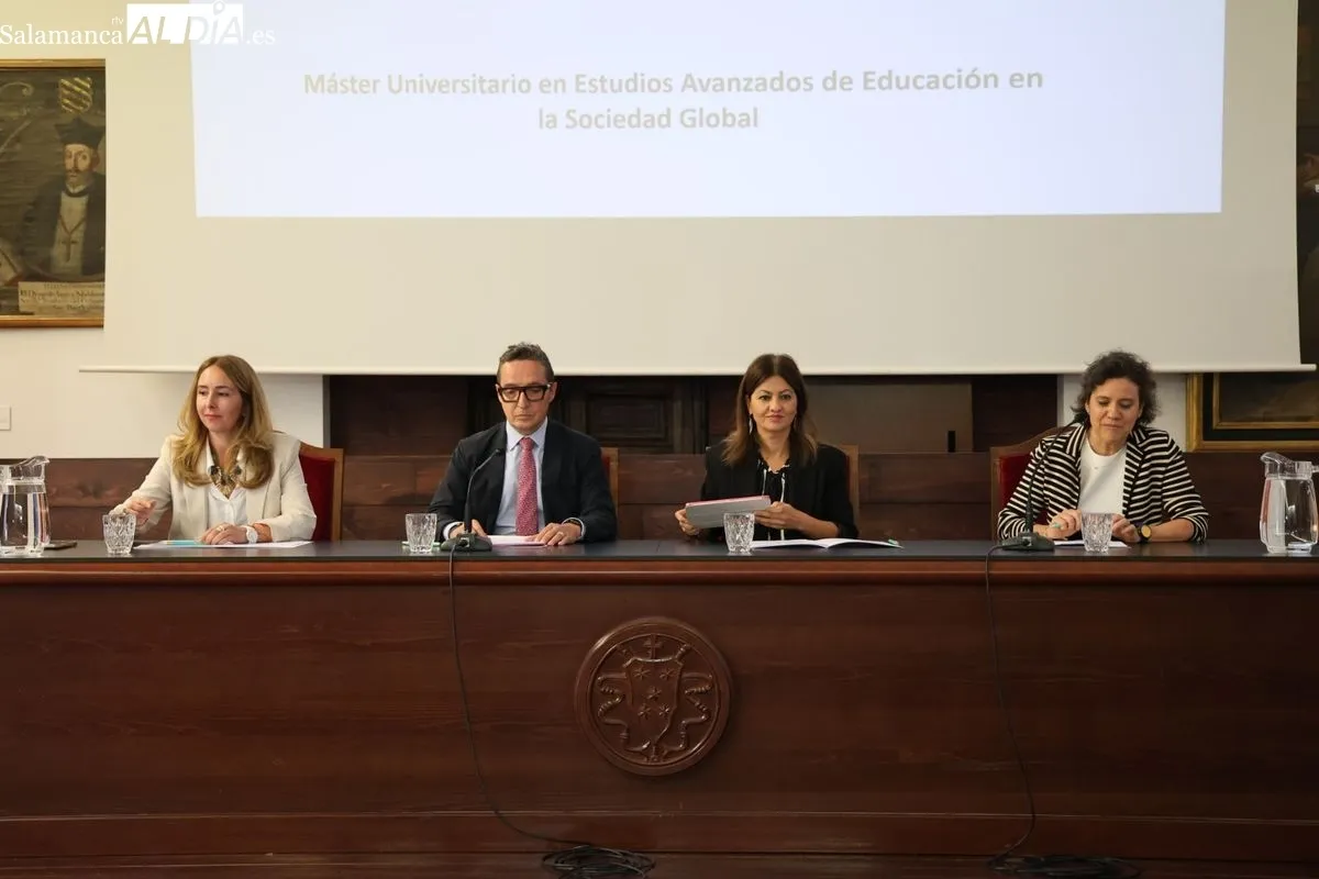La ministra de Juventud e Infancia, Sira Rego, participó en la inauguración de dos Másteres en la Universidad de Salamanca. Foto de David Sañudo