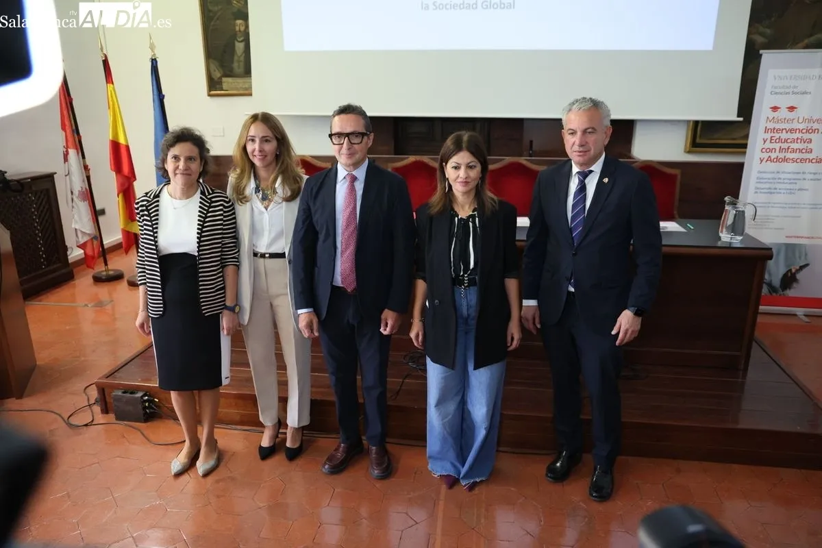 La ministra de Juventud e Infancia, Sira Rego, participó en la inauguración de dos Másteres en la Universidad de Salamanca. Foto de David Sañudo