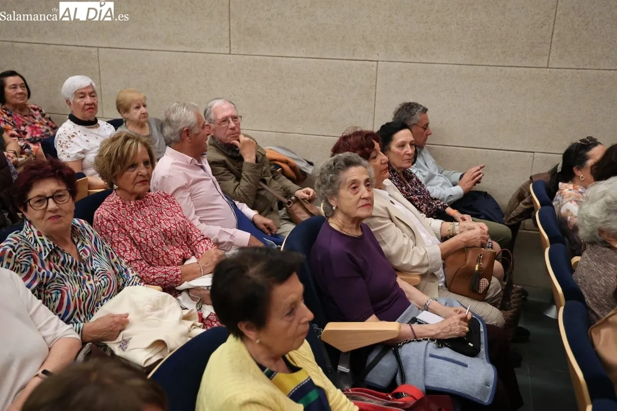 Inauguración del curso 2025-2026 del Programa Interuniversitario de la Experiencia de Castilla y León en la UPSA. Foto: David Sañudo