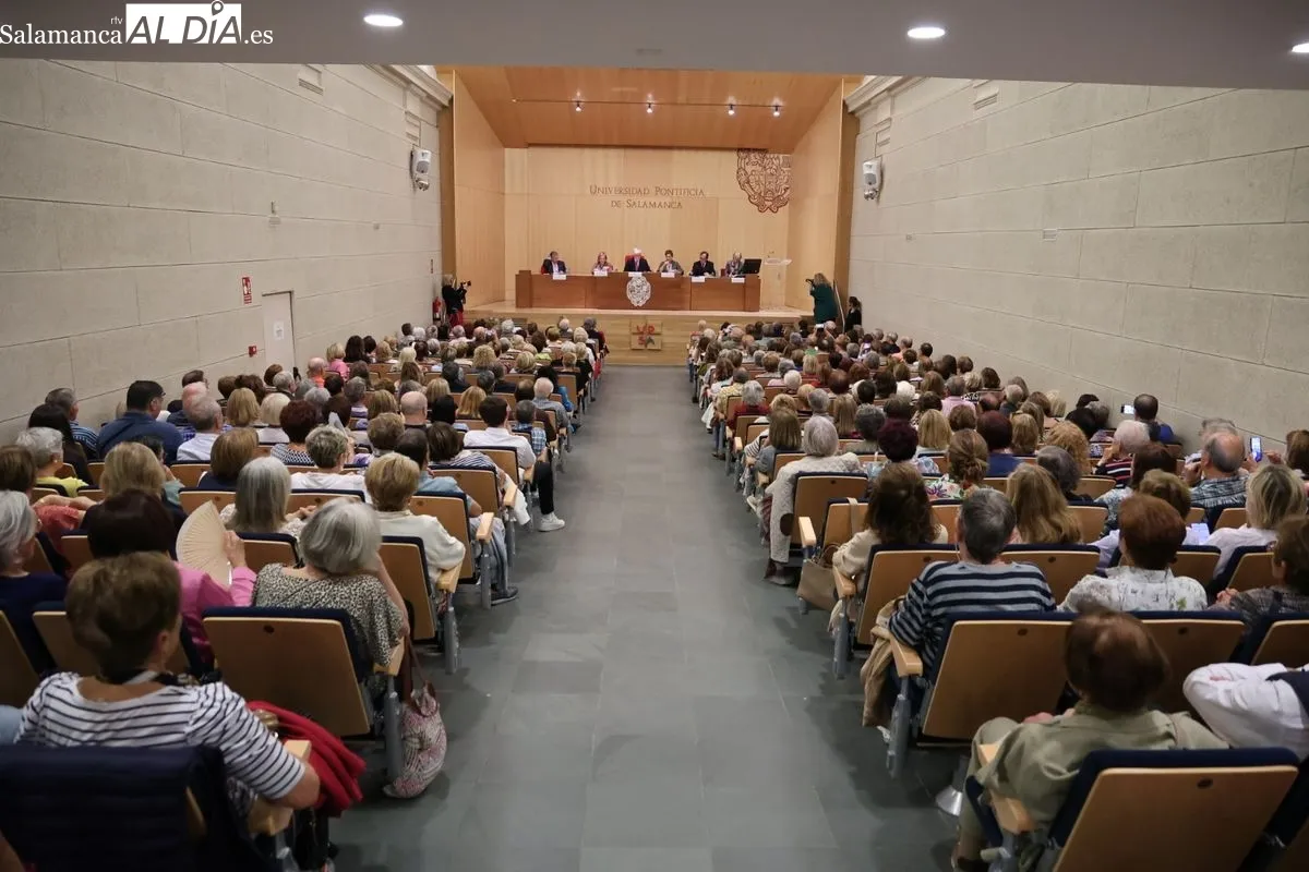 Inauguración del curso 2025-2026 del Programa Interuniversitario de la Experiencia de Castilla y León en la UPSA. Foto: David Sañudo