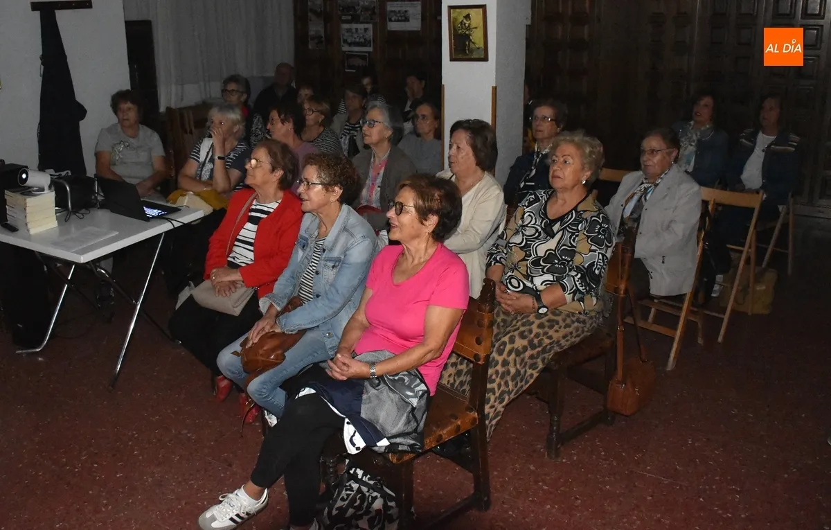 Foto 2 - Abierto en el Centro de Mayores mirobrigense el ciclo de proyecciones del FICMA