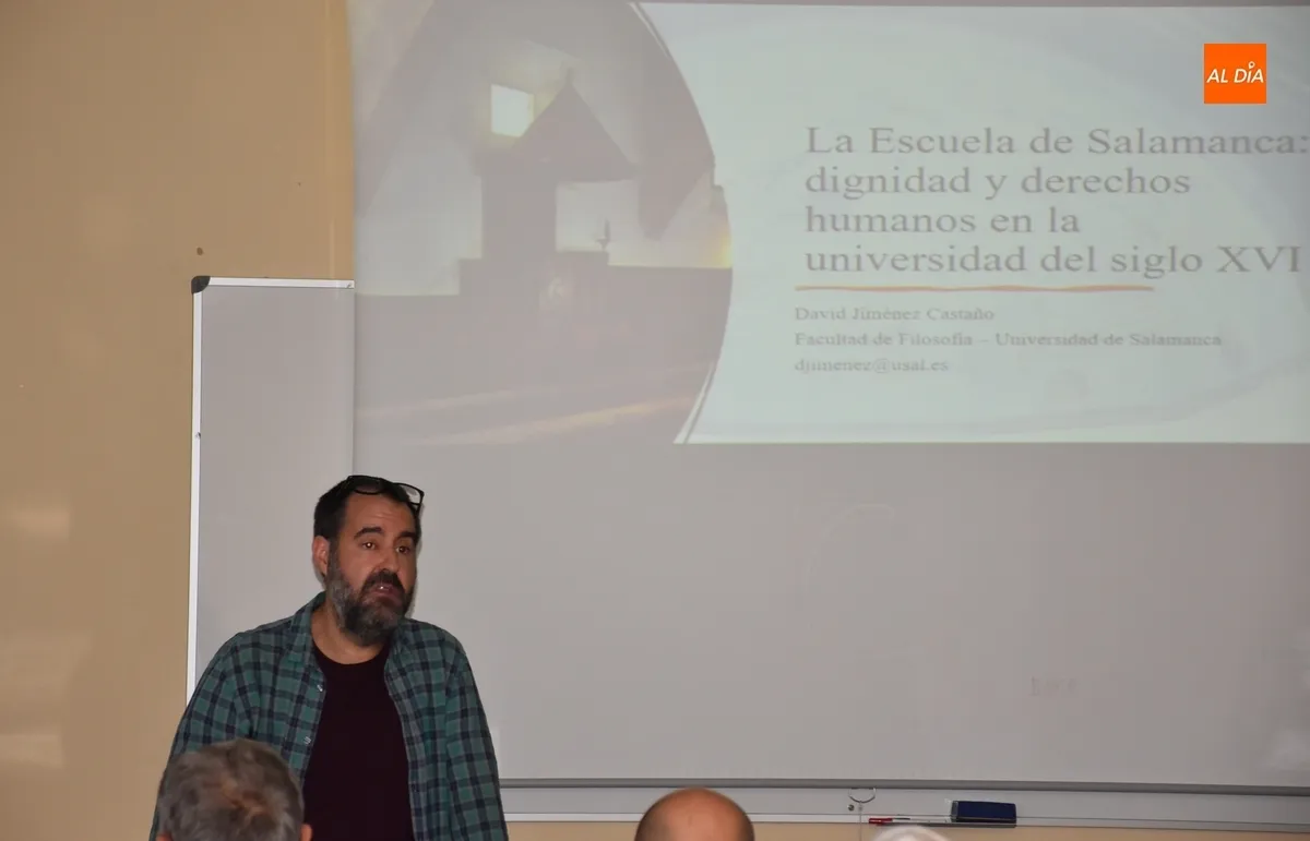 Foto 8 - La Universidad de la Experiencia inaugura el curso con peticiones de los alumnos, cuyo n&uacute;mero crece