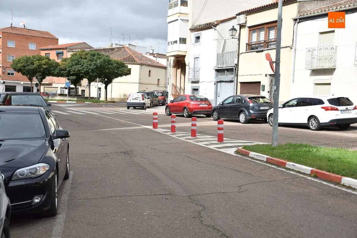Foto 3 - Colocados unos bolardos para evitar giros prohibidos en la calle San Crist&oacute;bal