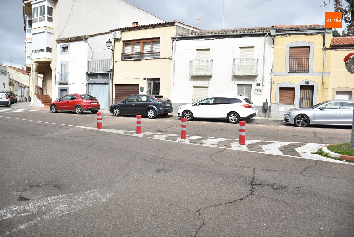 Colocados unos bolardos para evitar giros prohibidos en la calle San Cristóbal