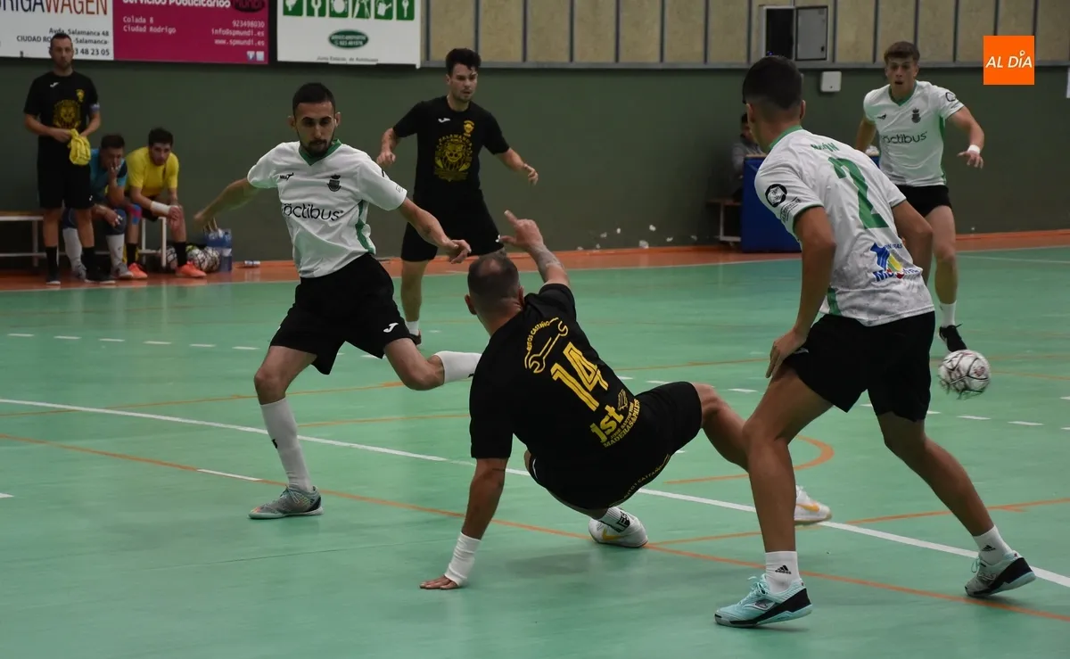 Foto 5 - El Mir&oacute;briga Futsal se lleva el derby del Oeste por la m&iacute;nima tras haber podido ganar con holgura