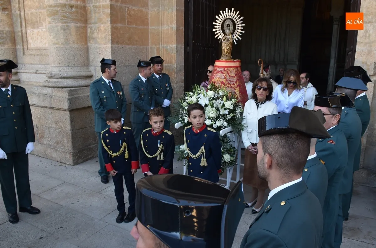 Foto 2 - La Guardia Civil consolida con un masivo respaldo la celebraci&oacute;n de su patrona en el centro hist&oacute;rico