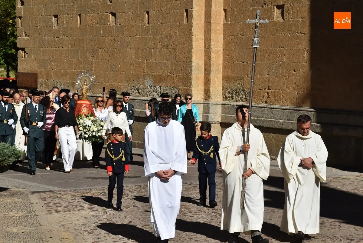 Foto 10 - La Guardia Civil consolida con un masivo respaldo la celebraci&oacute;n de su patrona en el centro hist&oacute;rico