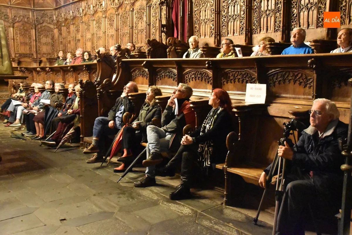 Foto 7 - La asturiana Susana Garc&iacute;a repasa dos siglos de historia con los &oacute;rganos de la Seo mirobrigense