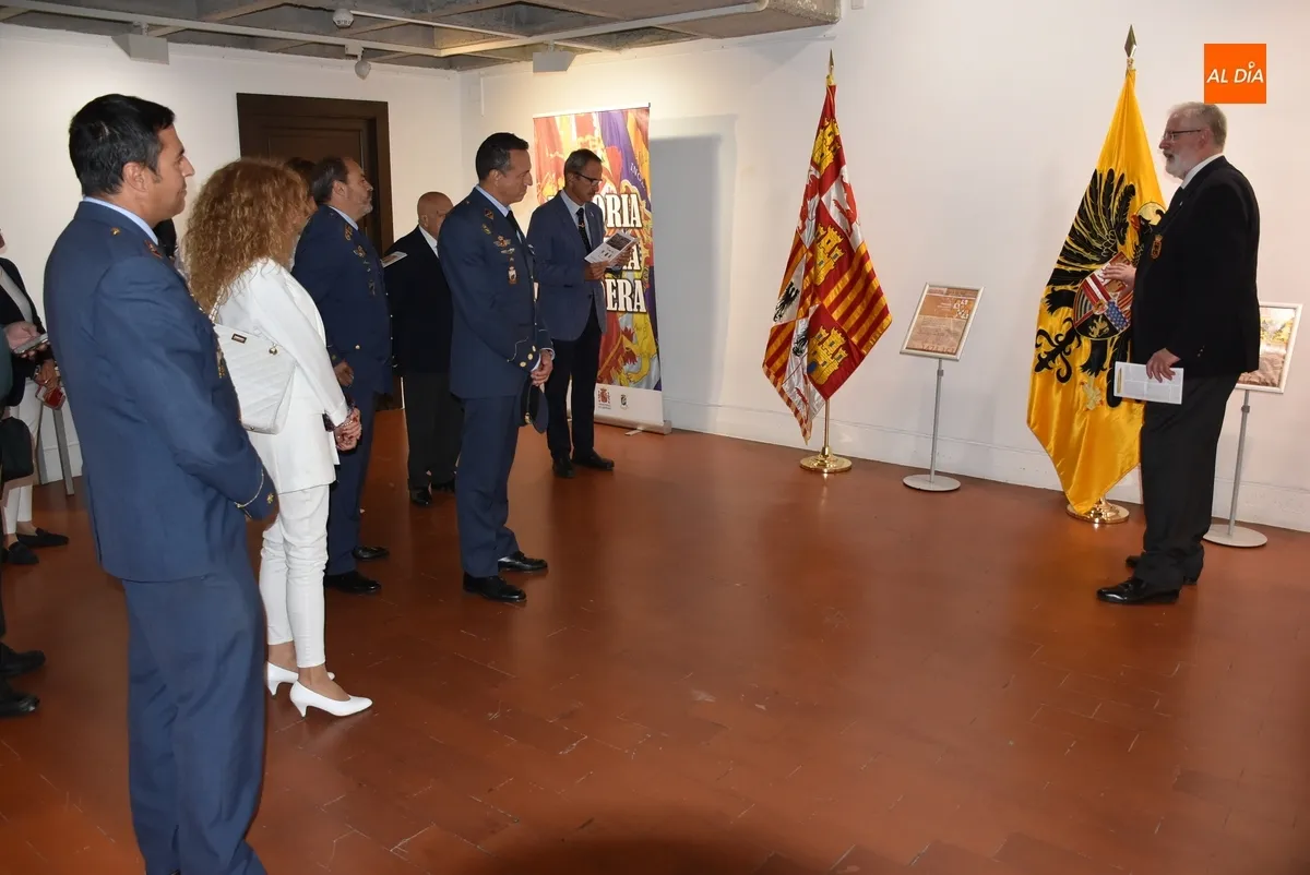 Foto 11 - Una muestra repasa las banderas de Espa&ntilde;a desde los Reyes Cat&oacute;licos hasta la actualidad