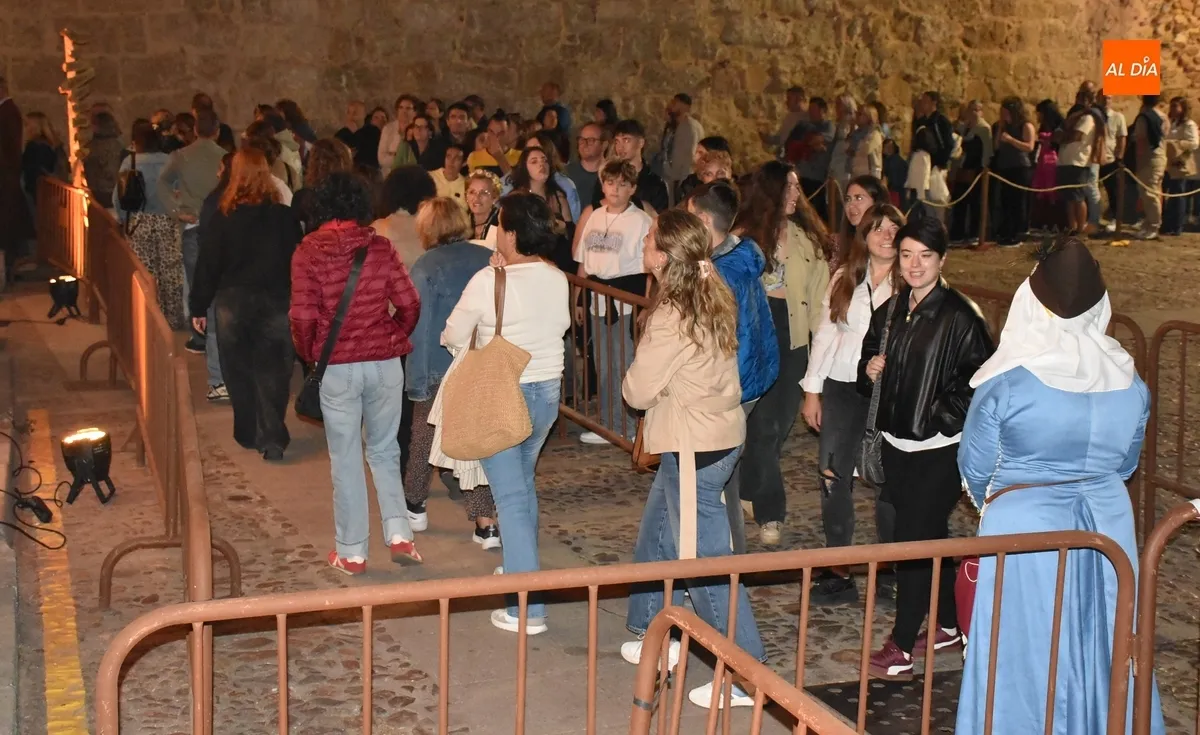 Foto 5 - Abarrotad&iacute;sima representaci&oacute;n de La Conjura de Ciudad Rodrigo con m&uacute;ltiples toques de comedia