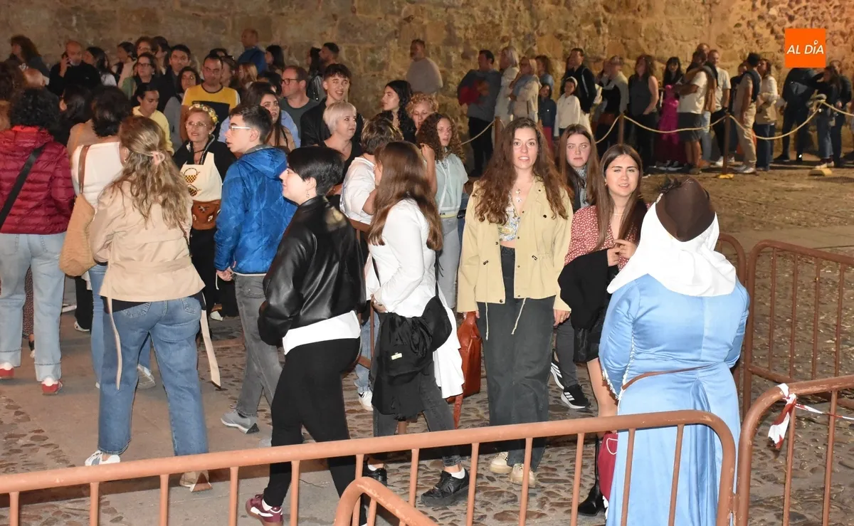 Foto 6 - Abarrotad&iacute;sima representaci&oacute;n de La Conjura de Ciudad Rodrigo con m&uacute;ltiples toques de comedia