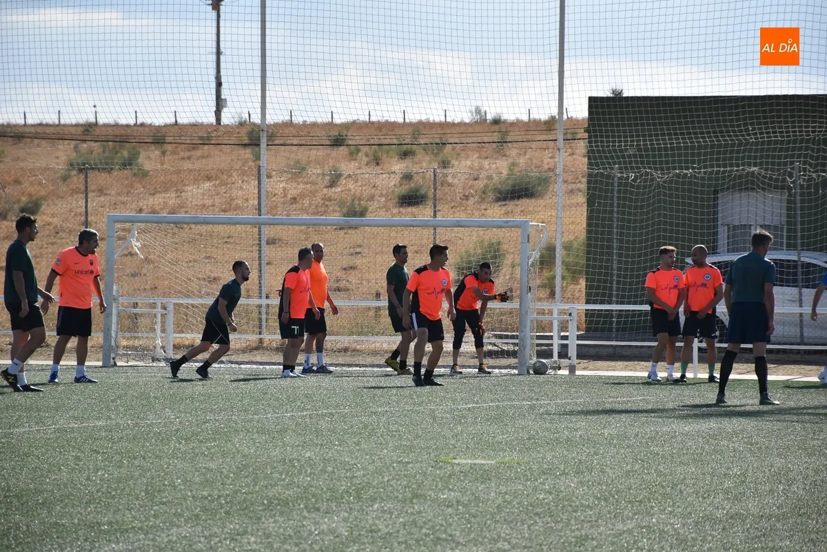 Foto 2 - El 112-Emergencias Sanitarias se adjudica en los penaltys el Torneo de F&uacute;tbol 7 de la Guardia Civil