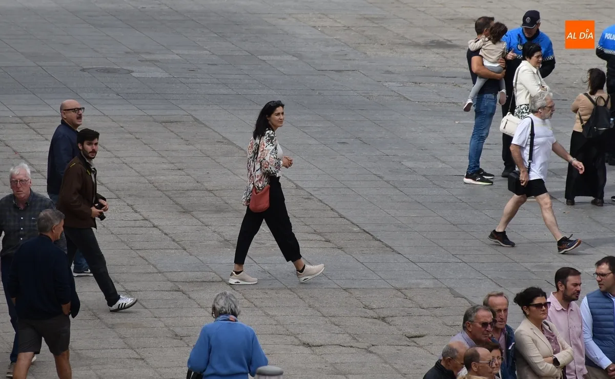 Foto 2 - Localizadores de Estados Unidos, Alemania o Italia recorren las calles mirobrigenses
