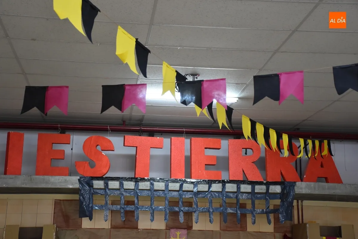 Foto 5 - El IES Tierra levanta su propia fortaleza