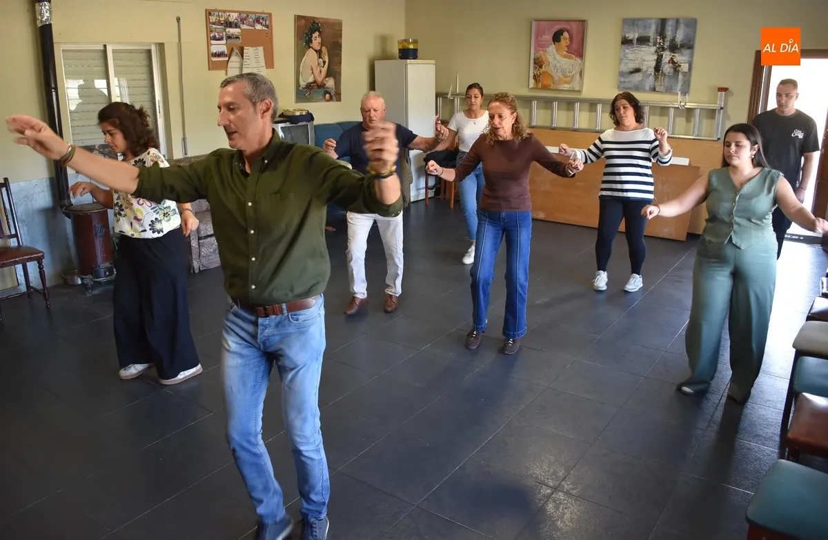 Foto 4 - Arranca el taller de baile charro de la Avenida de Espa&ntilde;a, que sigue abierto a m&aacute;s alumnos