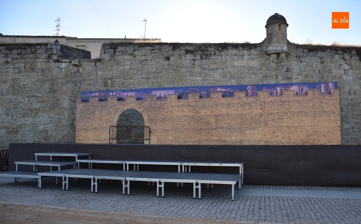 Foto 4 - Las paradas y el campamento van tomando forma mientras sigue creciendo la decoraci&oacute;n