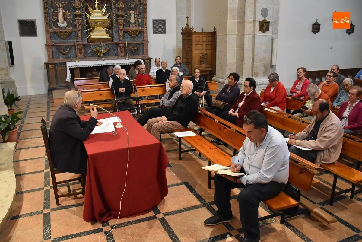 Foto 5 - El Arciprestazgo de Ciudad Rodrigo celebra en el Seminario su retiro de inicio de Curso