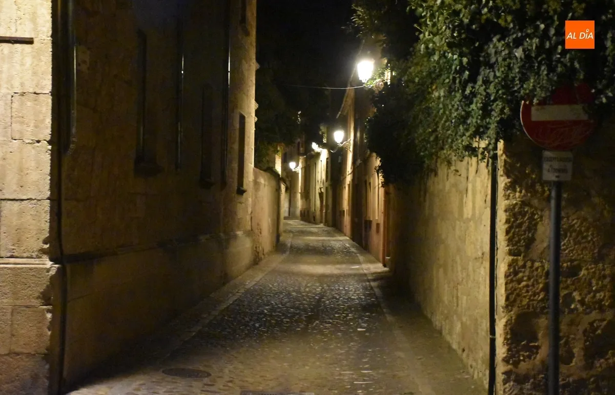 Foto 4 - La calle C&aacute;ceres aumenta su iluminaci&oacute;n con un nuevo punto de luz