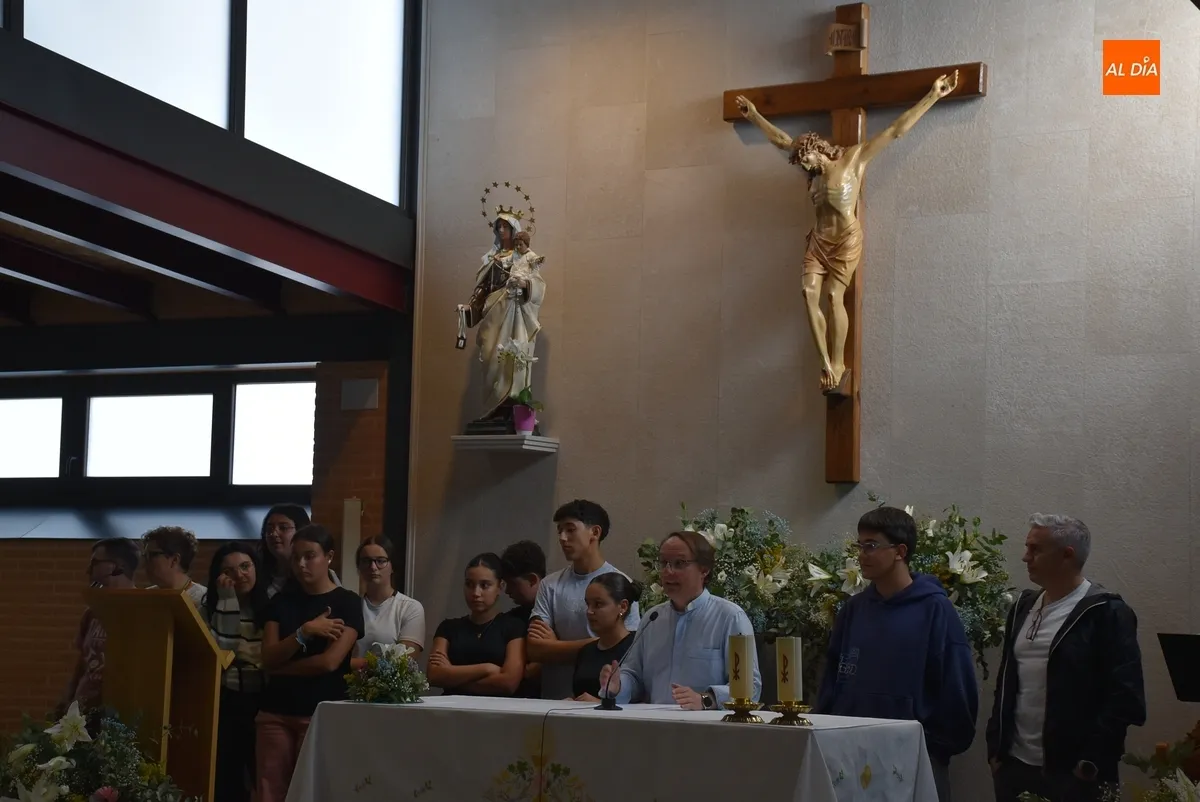 Foto 4 - El Salvador da inicio al curso de Catequesis con una animada gymkana