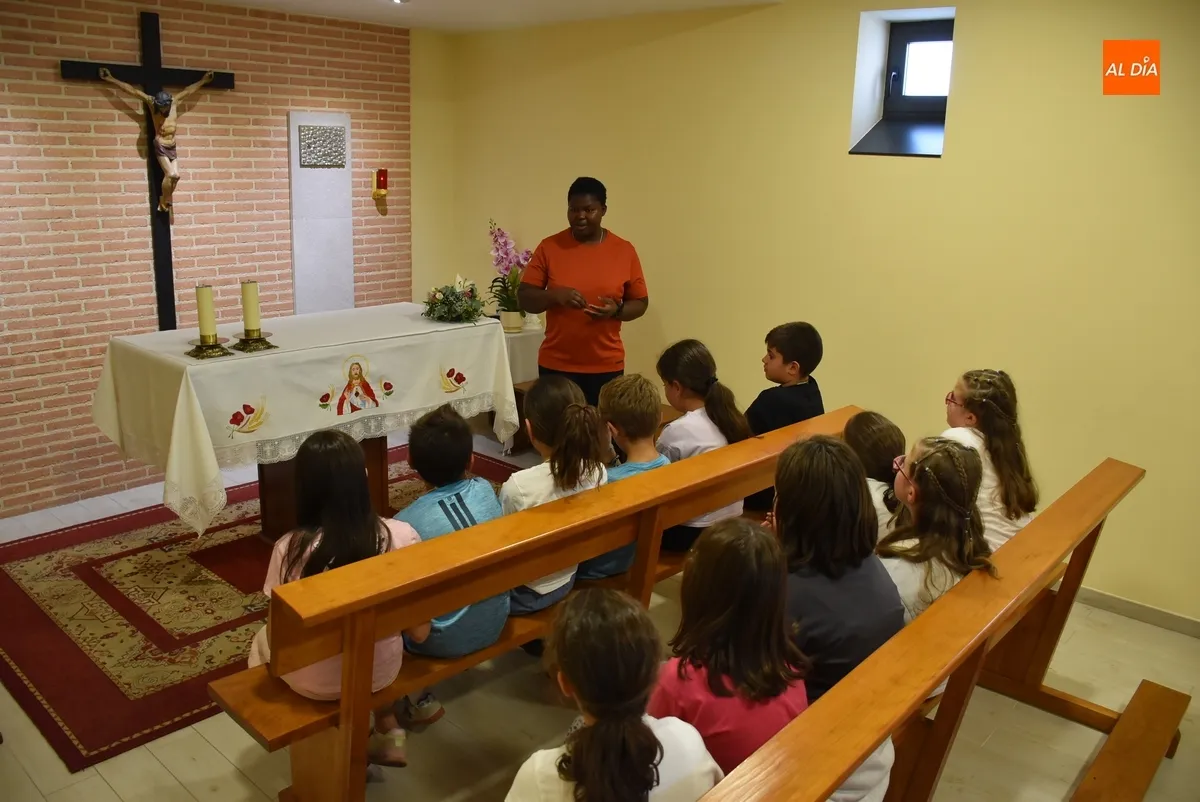 Foto 10 - El Salvador da inicio al curso de Catequesis con una animada gymkana