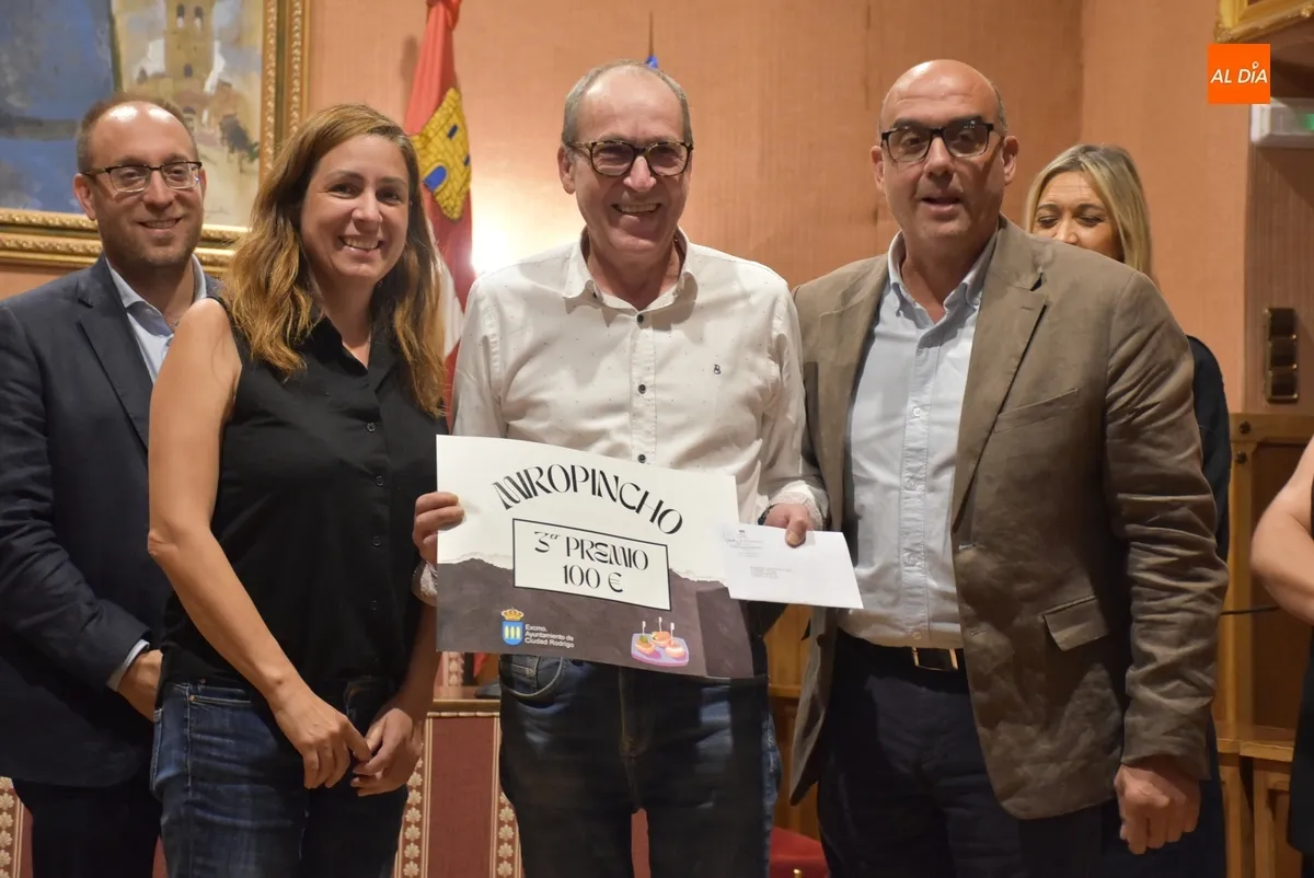 Foto 3 - Entregados los premios de la 1&ordf; edici&oacute;n de Miropincho
