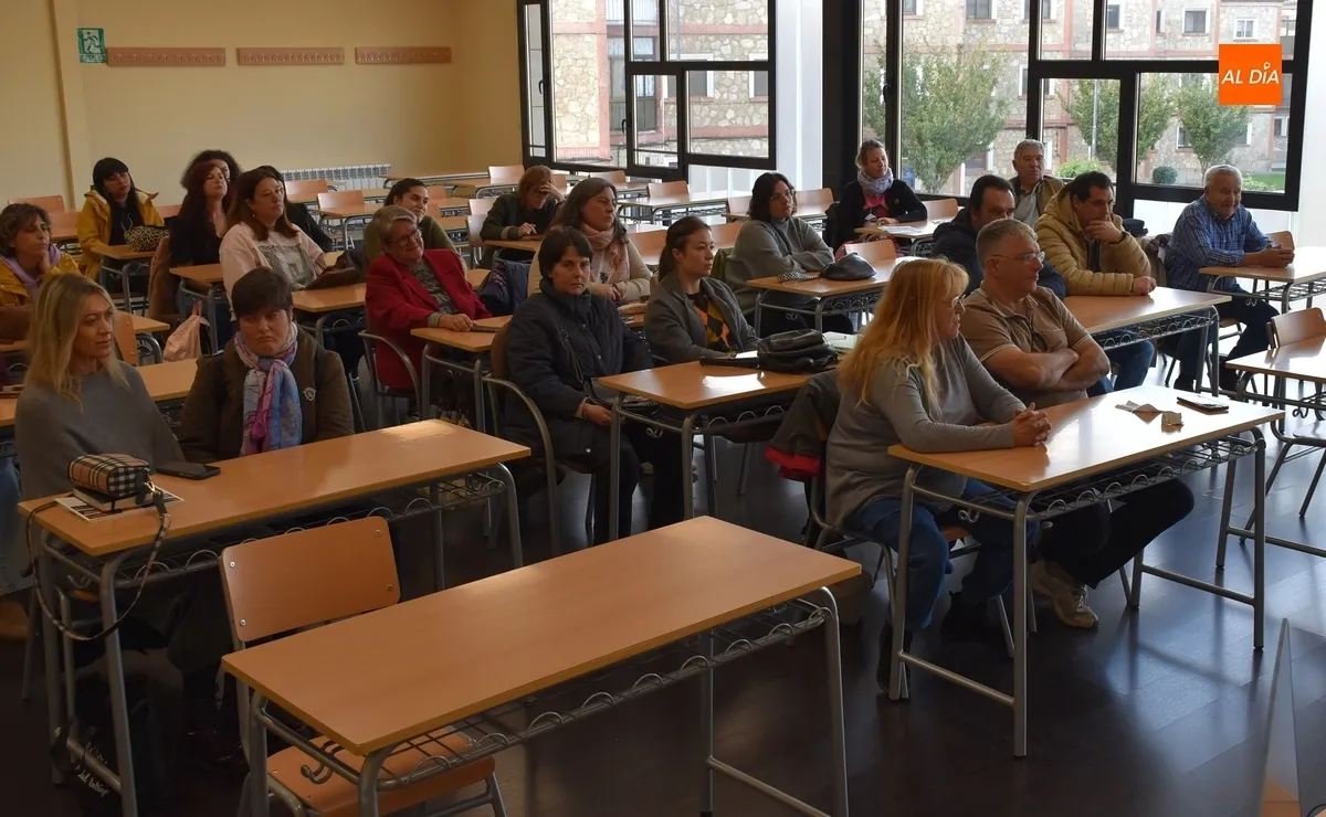 Foto 3 - Las instituciones sociales exponen c&oacute;mo es su d&iacute;a a d&iacute;a de trabajo en torno a la salud mental