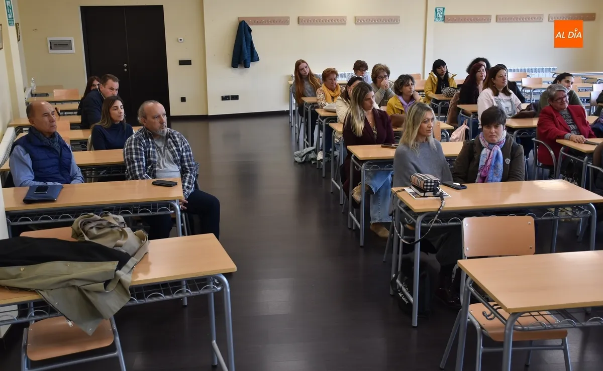 Foto 4 - Las instituciones sociales exponen c&oacute;mo es su d&iacute;a a d&iacute;a de trabajo en torno a la salud mental