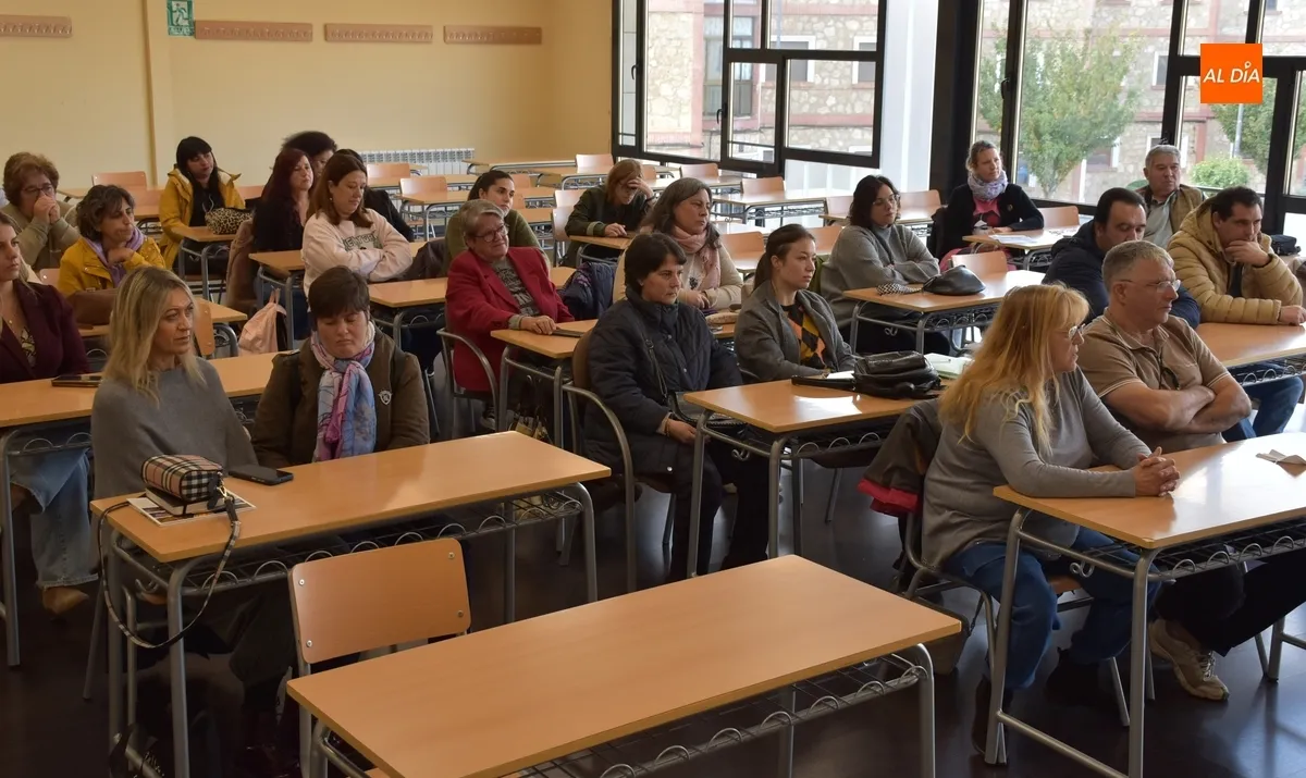 Foto 5 - Las instituciones sociales exponen c&oacute;mo es su d&iacute;a a d&iacute;a de trabajo en torno a la salud mental