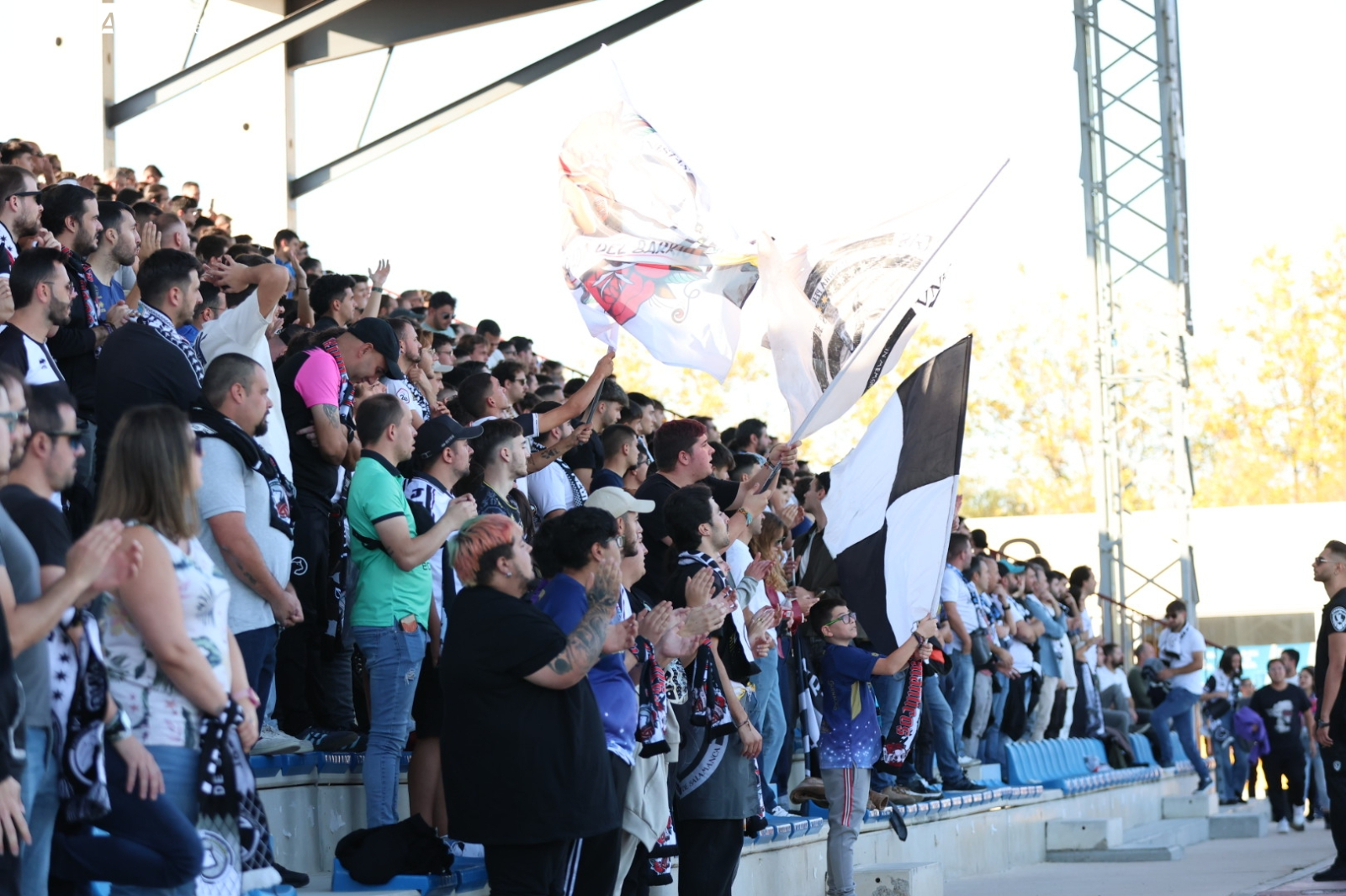 Locura en la afición de Unionistas para ir a Tenerife, último rival de la UDS en 2013: ¡más de 250 solicitudes en menos de un día!