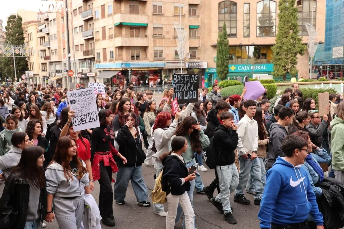 Concentración en Salamanca contra el 'bullying' | FOTOS: David Sañudo 