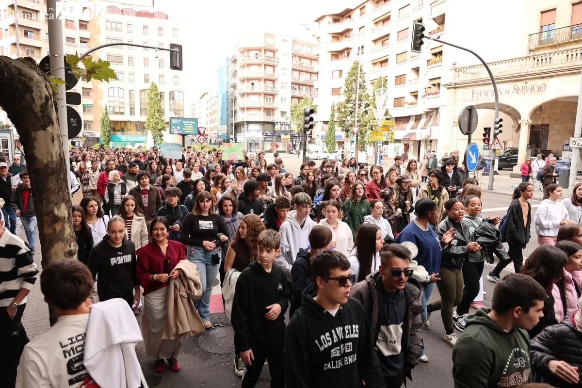 Concentración en Salamanca contra el 'bullying' | FOTOS: David Sañudo 