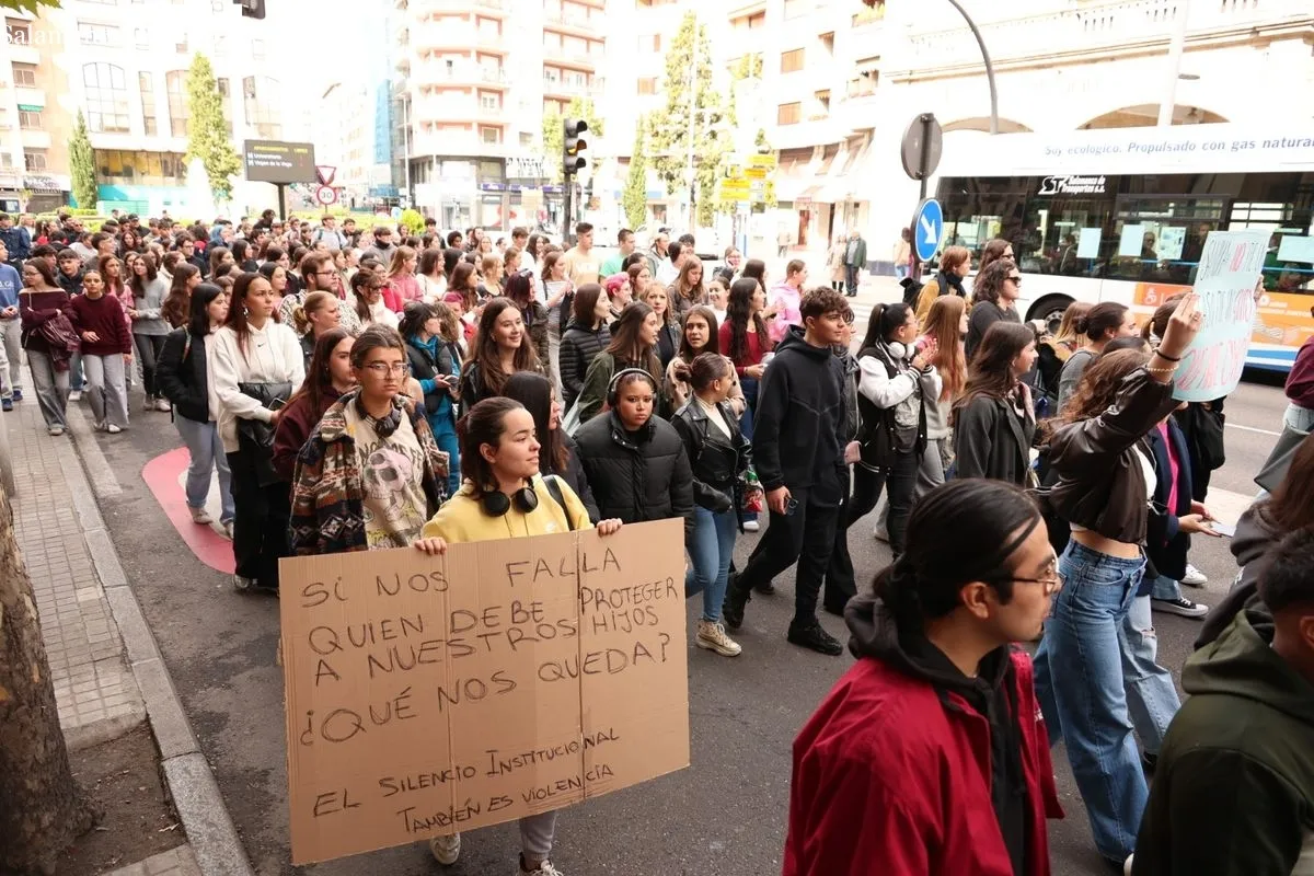 Concentración en Salamanca contra el 'bullying' | FOTOS: David Sañudo 