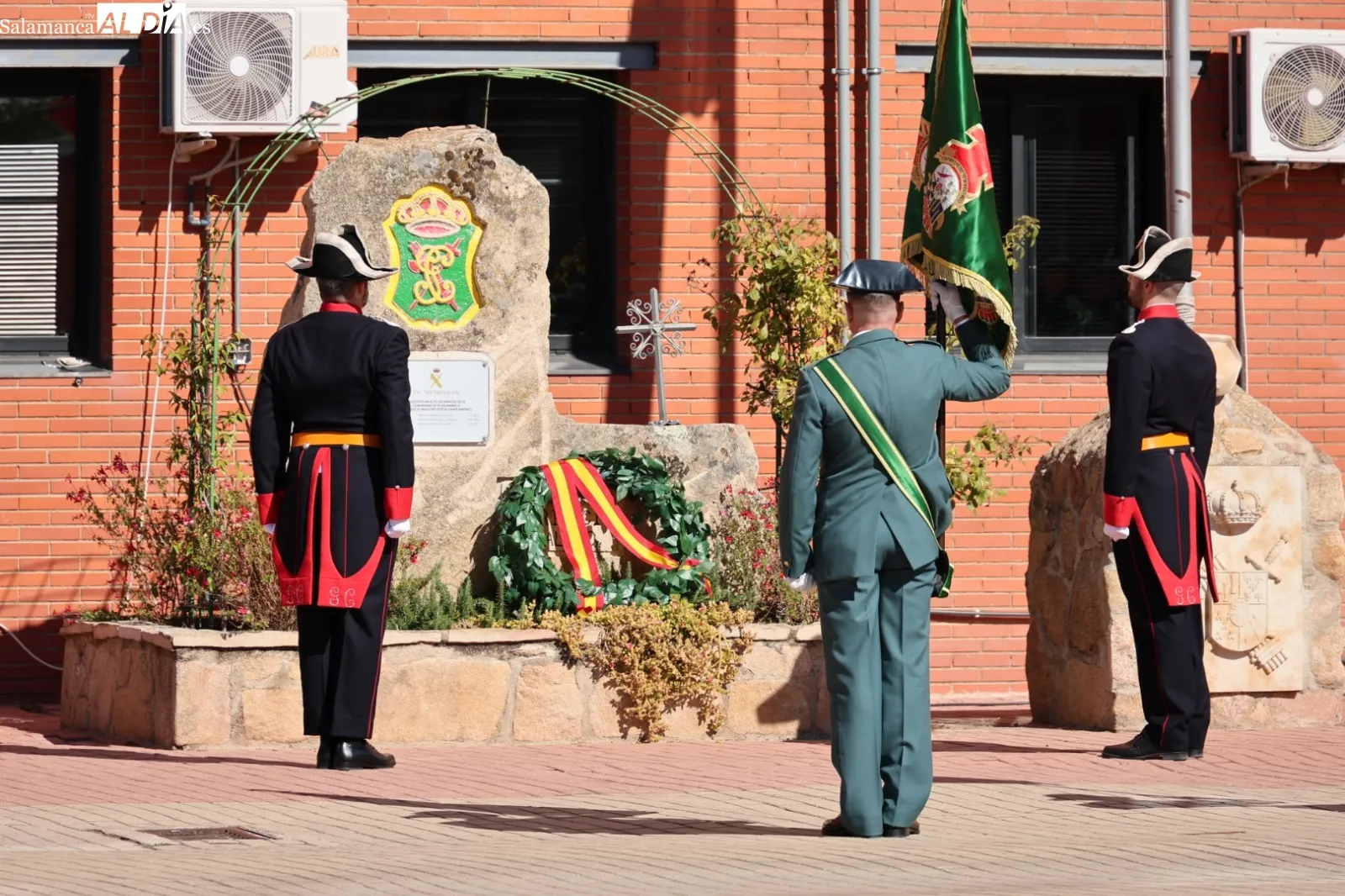 Homenaje a la patrona en la Comandancia de la Guardia Civil en Salamanca | Fotos: David Sañudo
