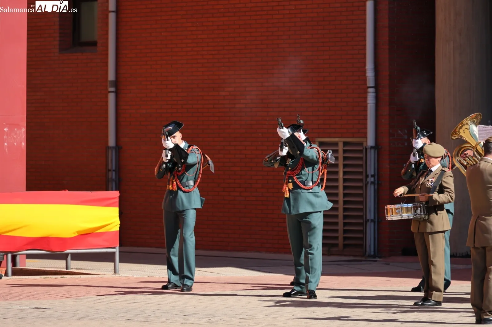 Homenaje a la patrona en la Comandancia de la Guardia Civil en Salamanca | Fotos: David Sañudo