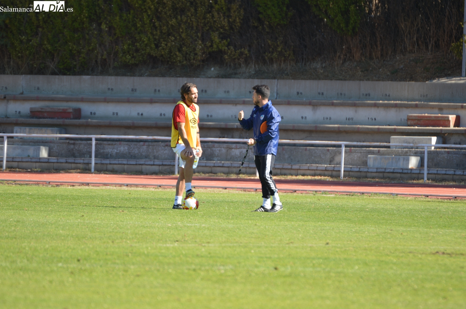Jorge García abre la puerta de la titularidad en el Salamanca UDS de nuevo a Jon y habla sobre Leo Mendes: Está un poco resentido de la rodilla