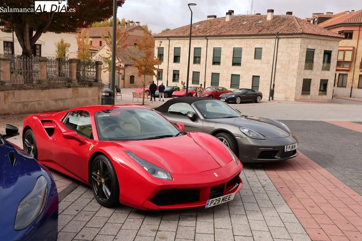 Exhibición de Ferrari y Aston Martin en el Museo de Automoción. Fotos de David Sañudo