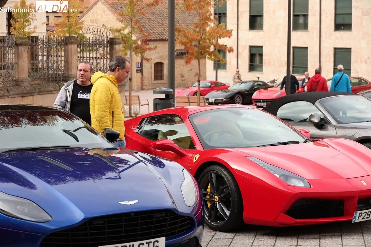 Exhibición de Ferrari y Aston Martin en el Museo de Automoción. Fotos de David Sañudo