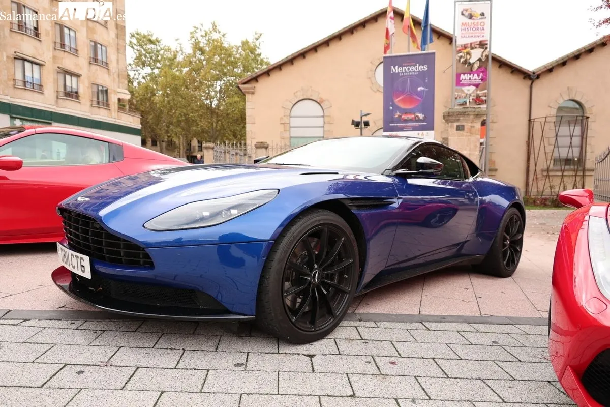 Exhibición de Ferrari y Aston Martin en el Museo de Automoción. Fotos de David Sañudo