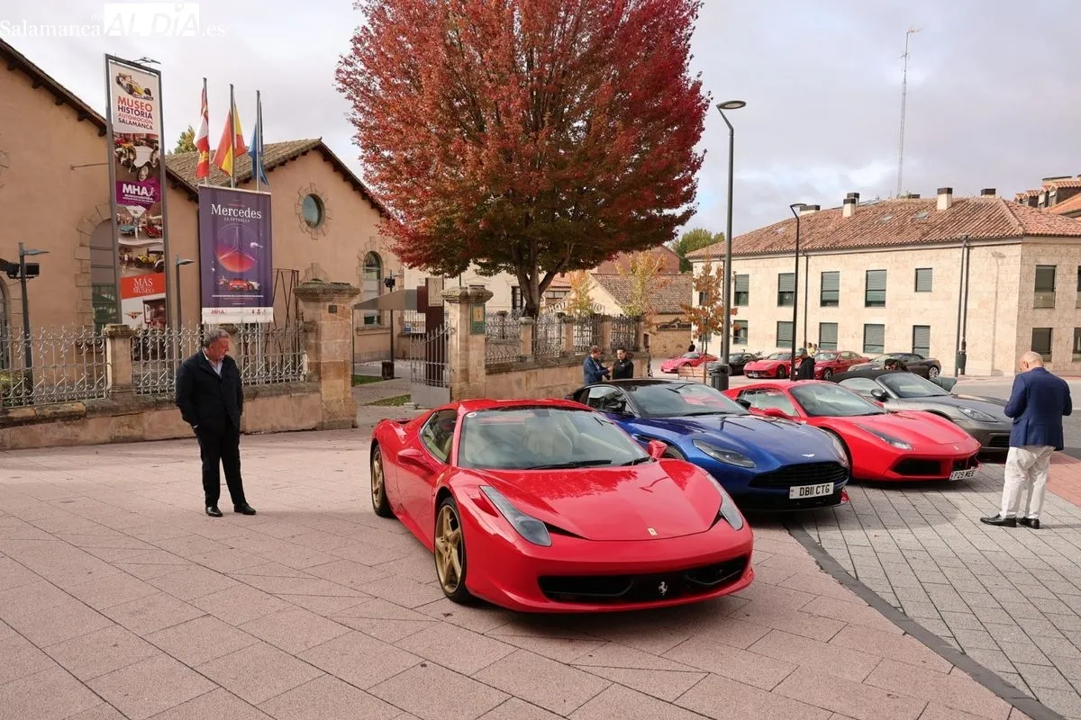 Exhibición de Ferrari y Aston Martin en el Museo de Automoción. Fotos de David Sañudo