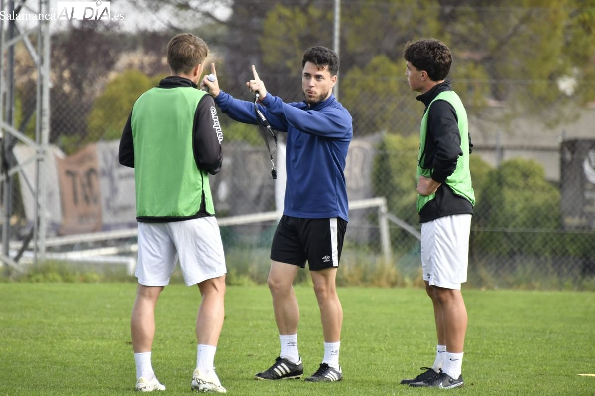 Jorge García, al ser preguntado por Dueñas y Lovato sobre su buen arranque en el Salamanca UDS: Nada, absolutamente nada. Es mi trabajo