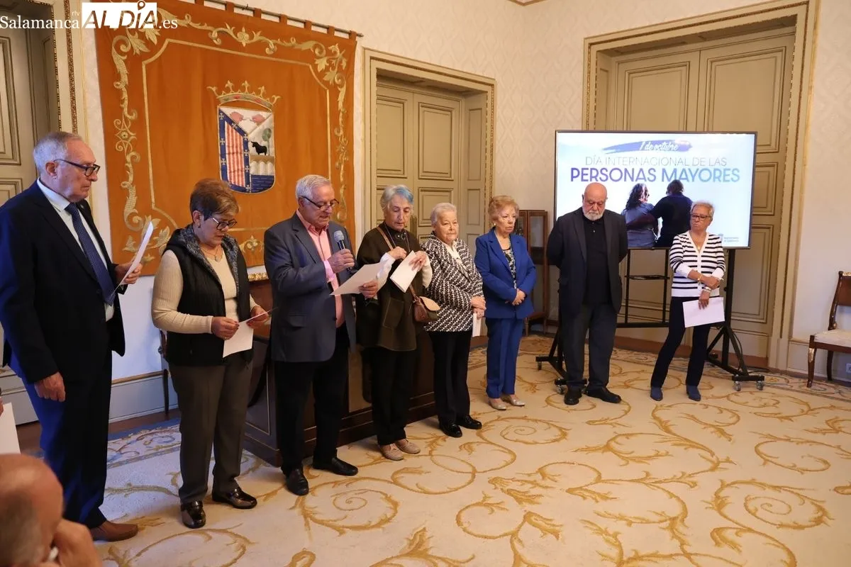 Acto del Día de los Mayores en el Ayuntamiento de Salamanca. Foto de David Sañudo