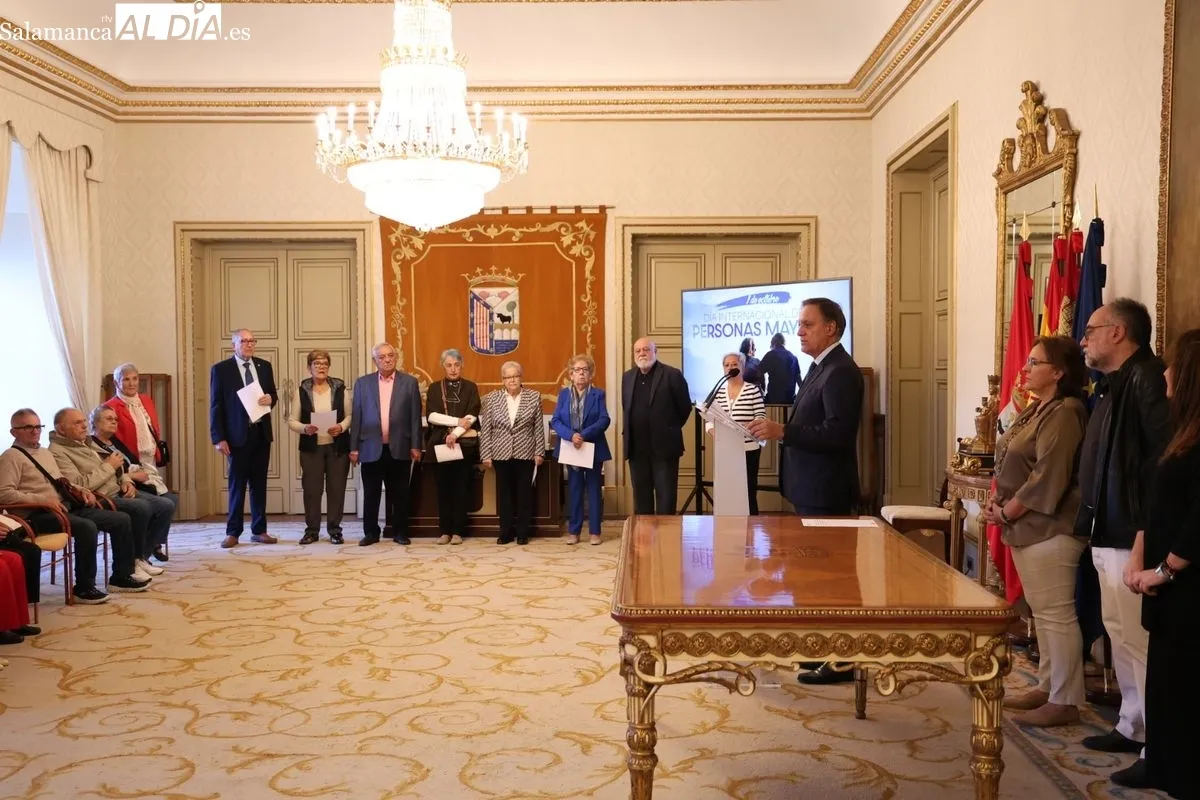 Acto del Día de los Mayores en el Ayuntamiento de Salamanca. Foto de David Sañudo